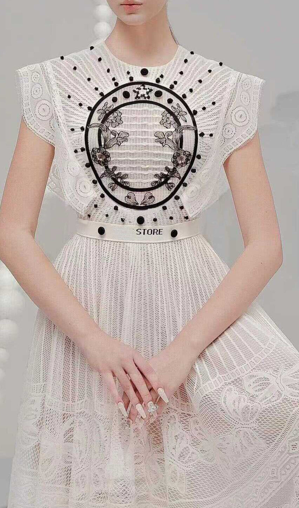 Well Tailored Dress with a Graceful Silhouette