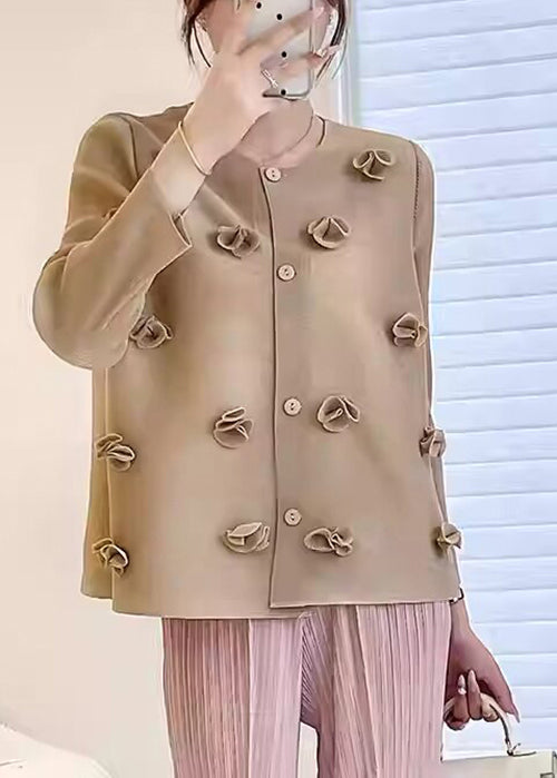 A Vintage Style Top with Delicate Timeless Details