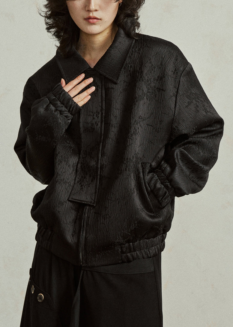 Well Tailored Coat with a Graceful Silhouette