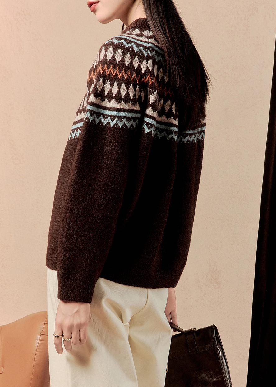 Gracefully Styled Sweater for Any Occasion