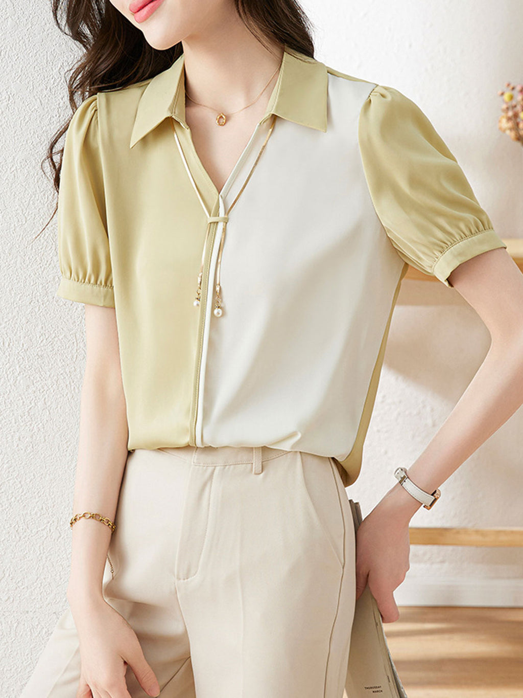 Classic Vintage Shirt with a Flattering Fit