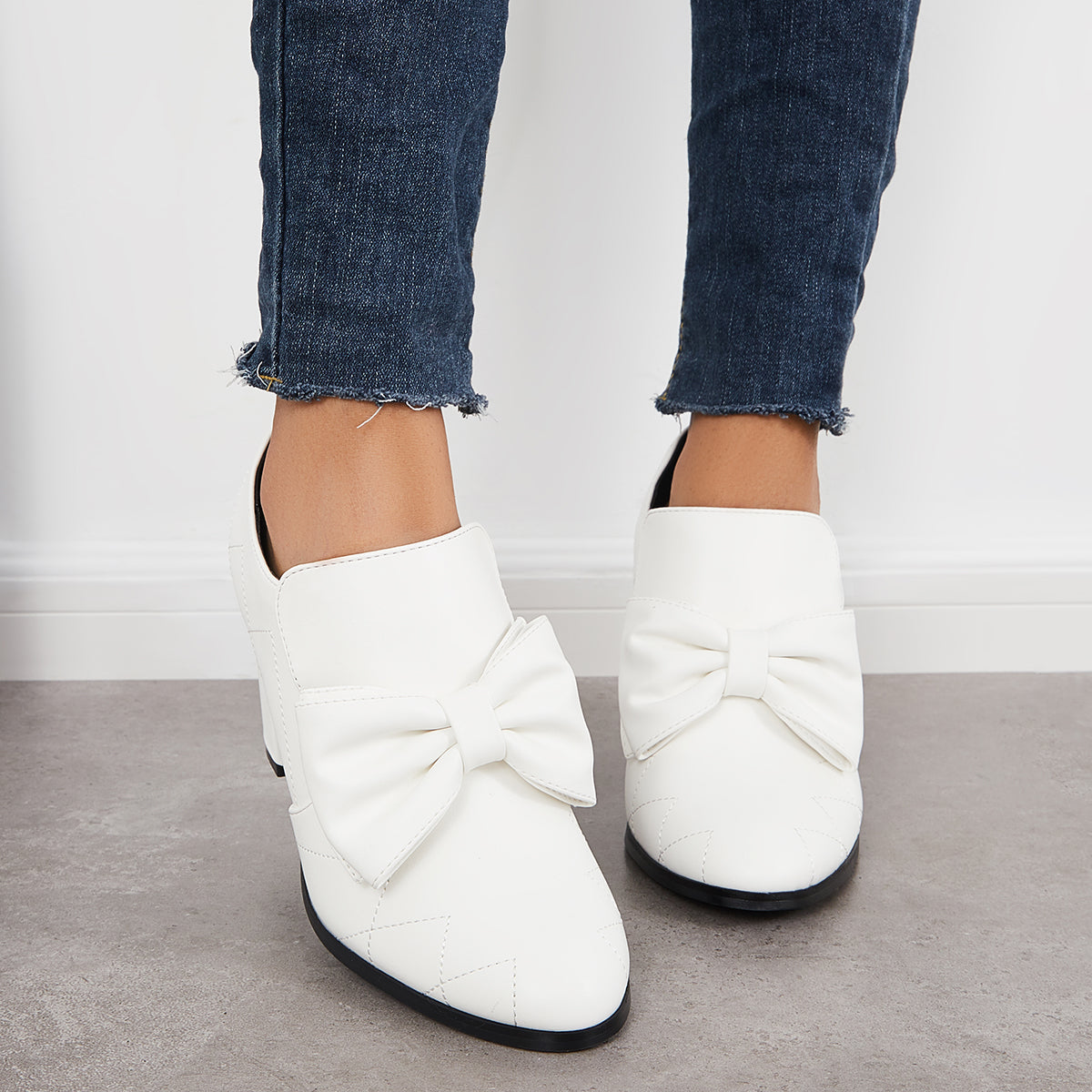 Classic Orthopedic Pumps with Timeless Style