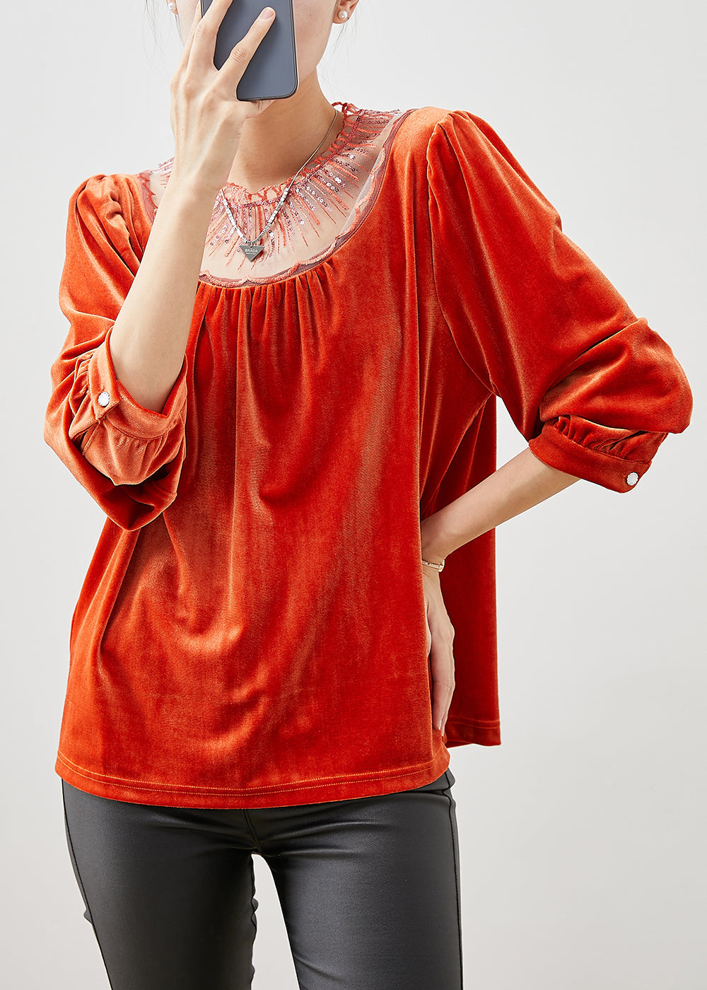 Effortlessly Elegant Shirt with a Timeless Design