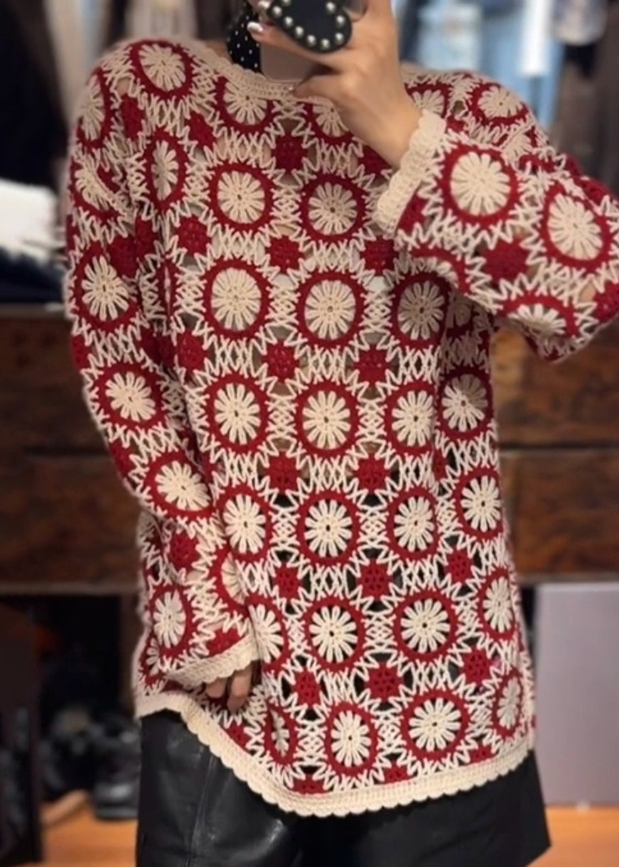 Effortlessly Elegant Sweater with a Timeless Design