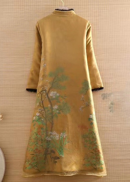 Gracefully Styled Coat for Any Occasion