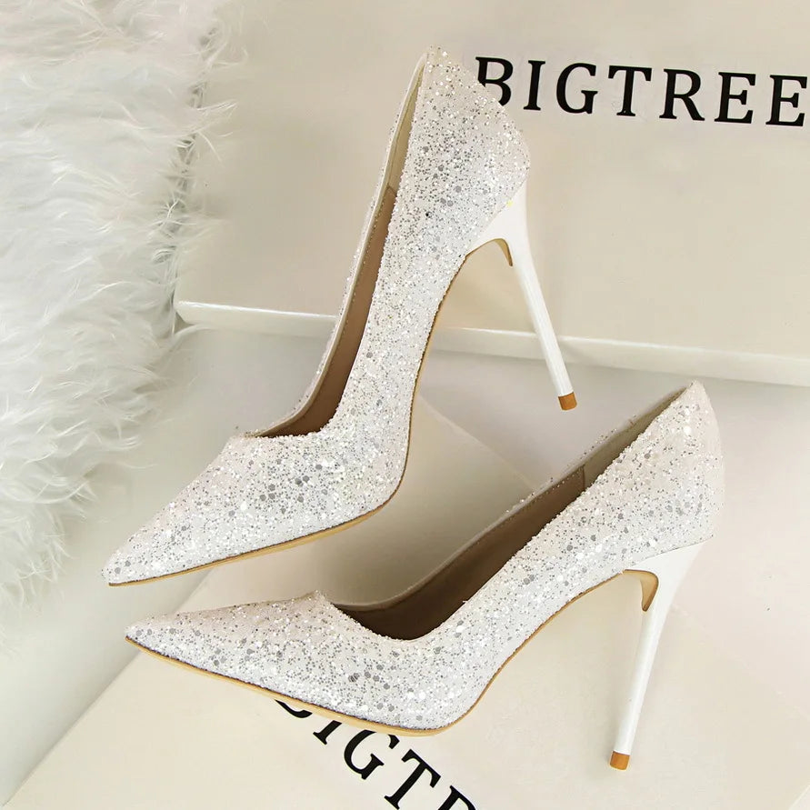 Chic Orthopedic Heels with Unique Design