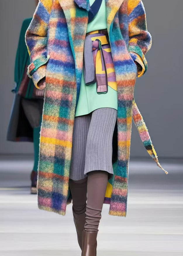 Effortlessly Elegant Coat with a Timeless Design