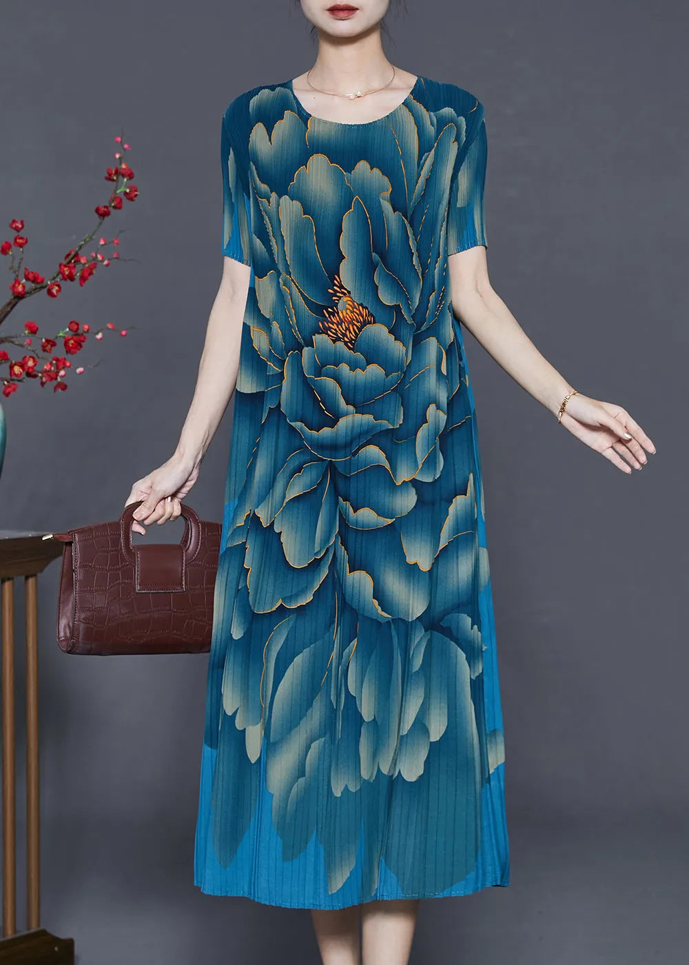 Polished Dress with an Effortless Classic Look
