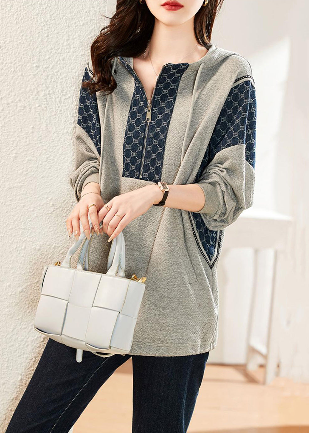 Effortlessly Elegant Shirt with a Timeless Design