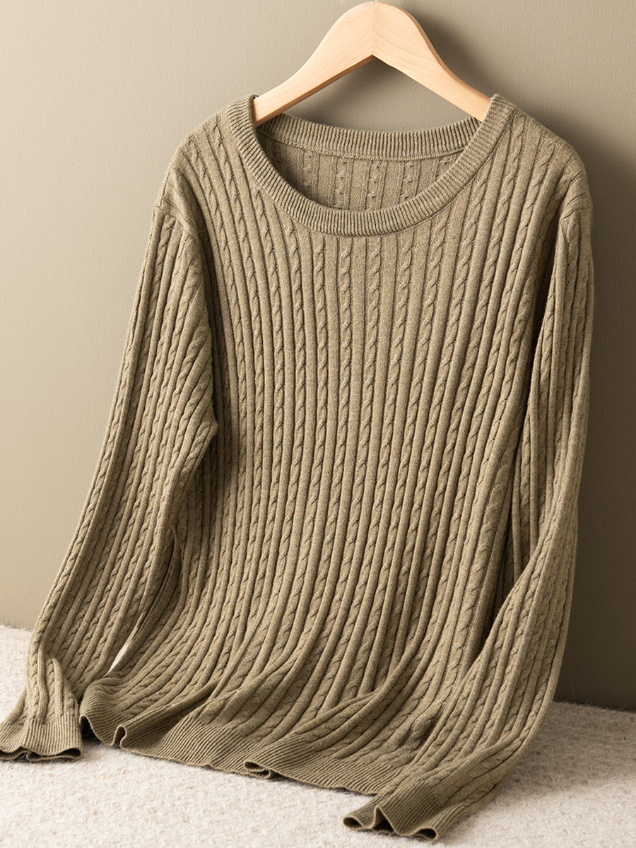 Classic Vintage Sweater with a Flattering Fit