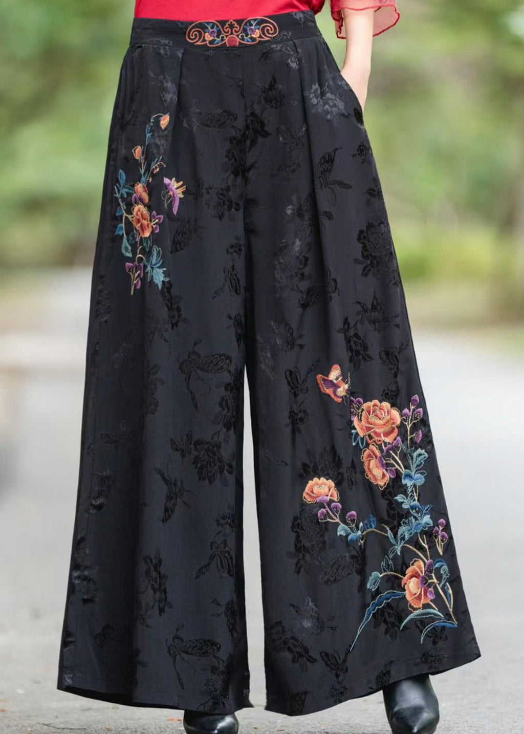 Gracefully Styled Pants for Any Occasion
