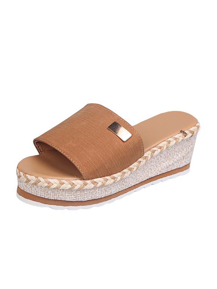 Chic Orthopedic Sandals with Unique Design