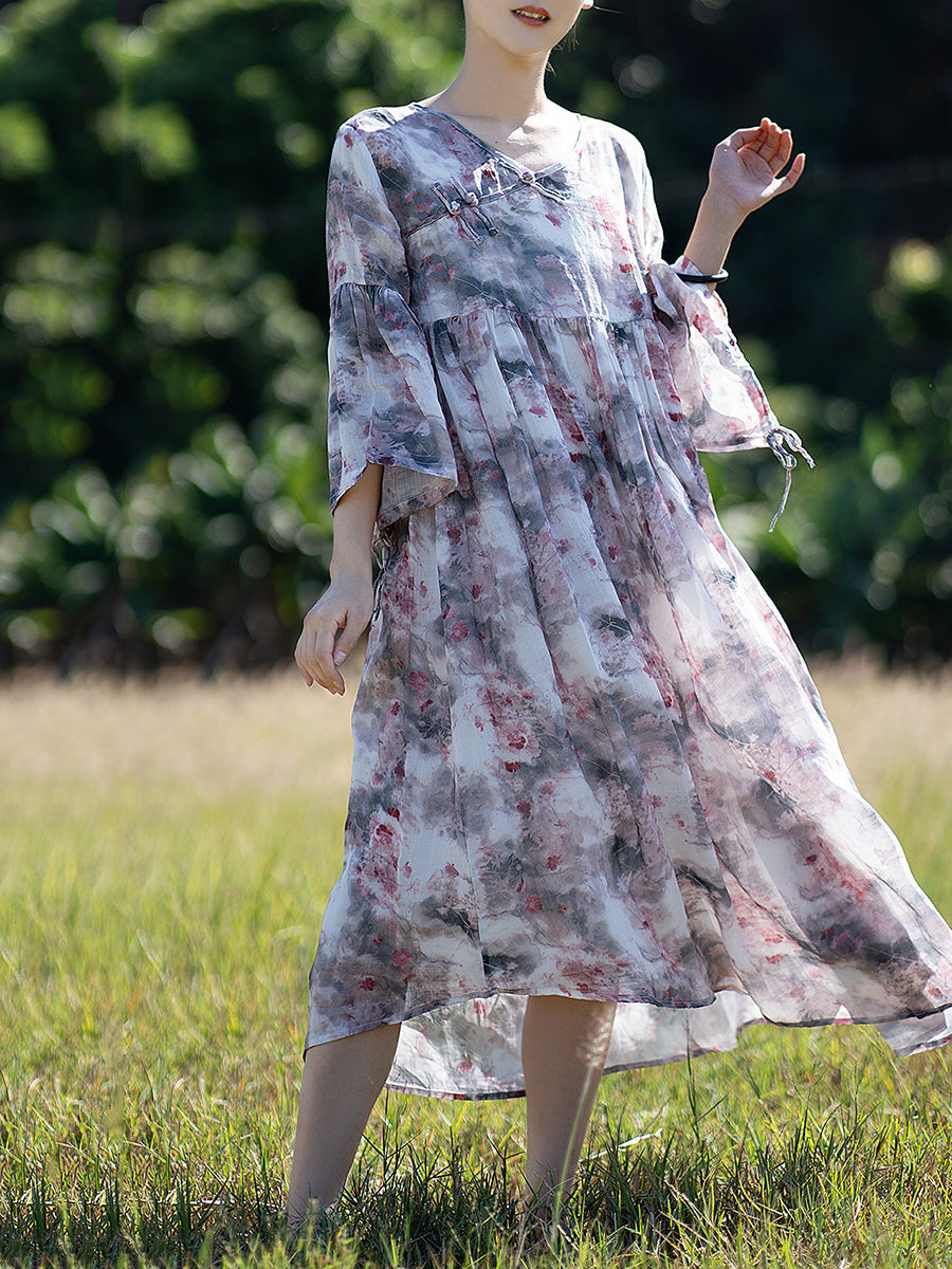 Well Tailored Dress with a Graceful Silhouette