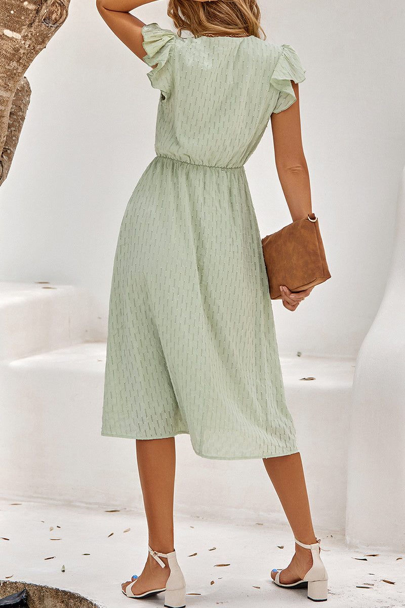 Well Tailored Dress with a Graceful Silhouette