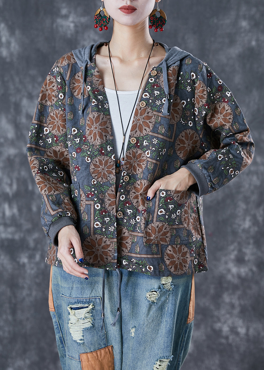 Elegantly Styled Jacket for Everyday Wear