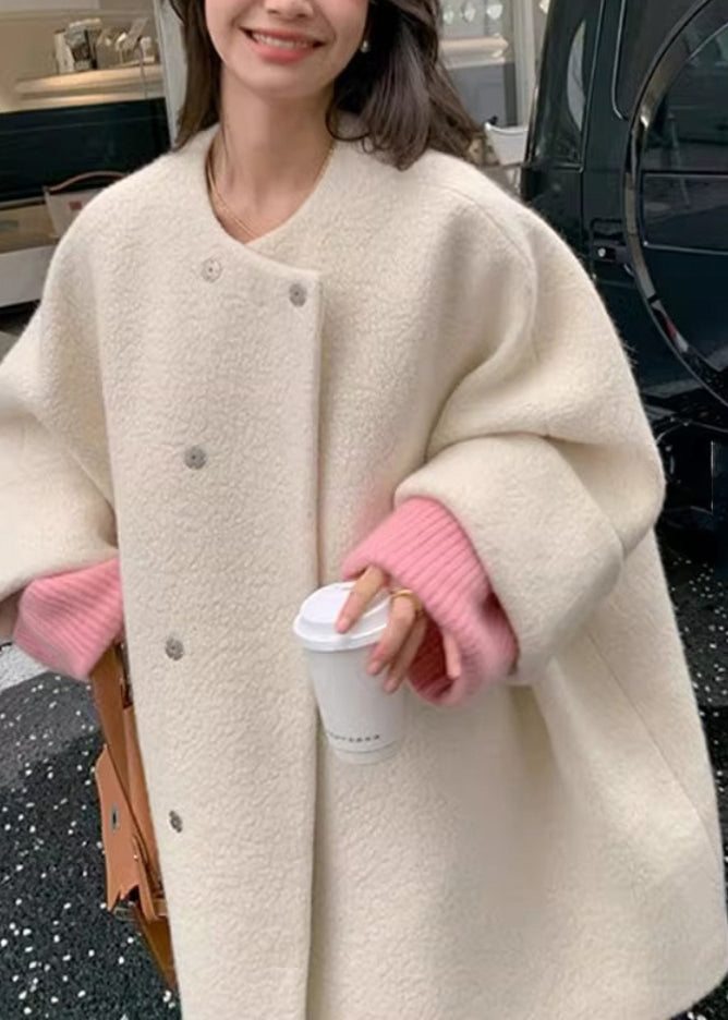 Elegantly Styled Coat for Everyday Wear