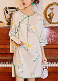 Beautifully Finished Dress in a Timeless Design