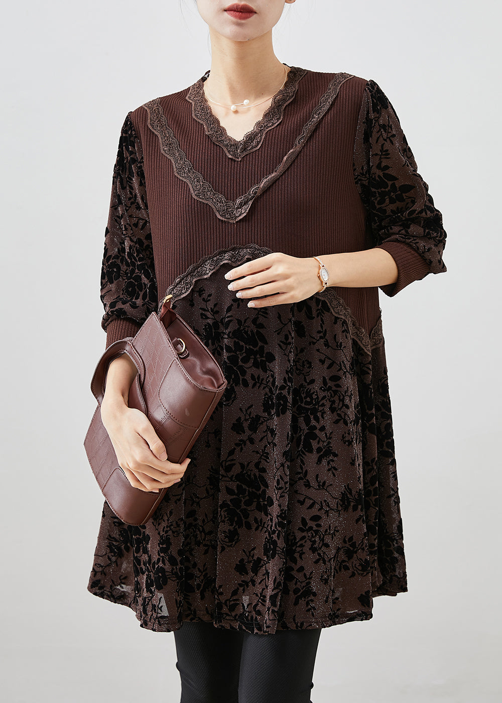 Well Tailored Dress with a Graceful Silhouette