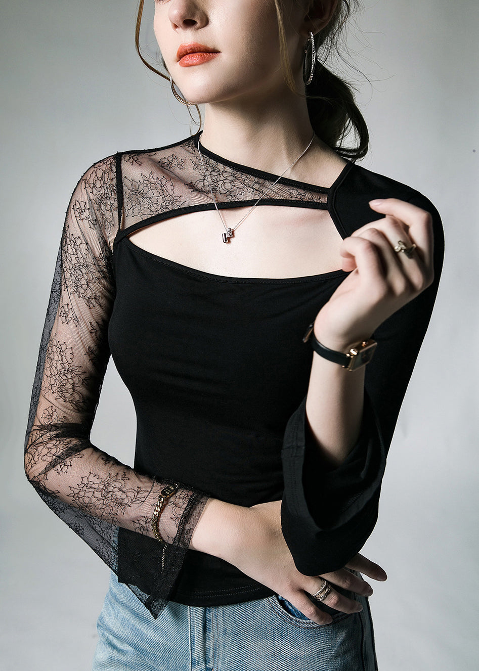 Effortlessly Elegant Shirt with a Timeless Design