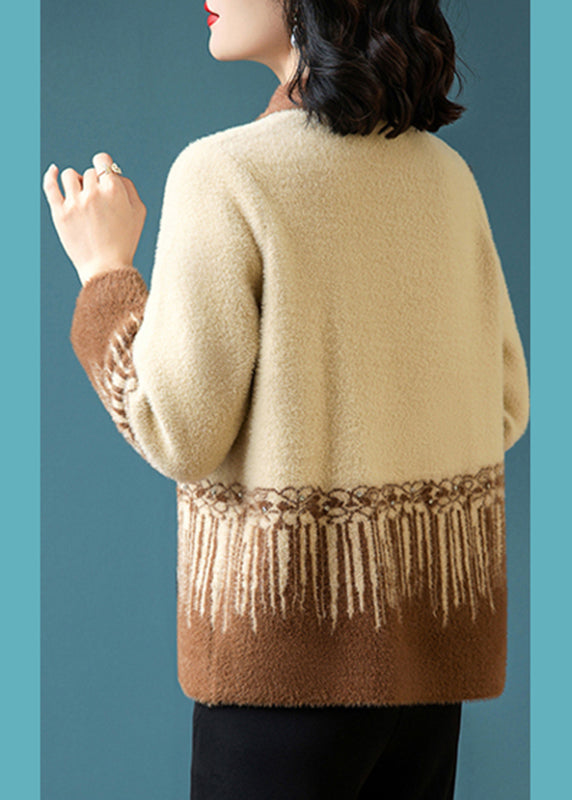 Effortlessly Elegant Coat with a Timeless Design
