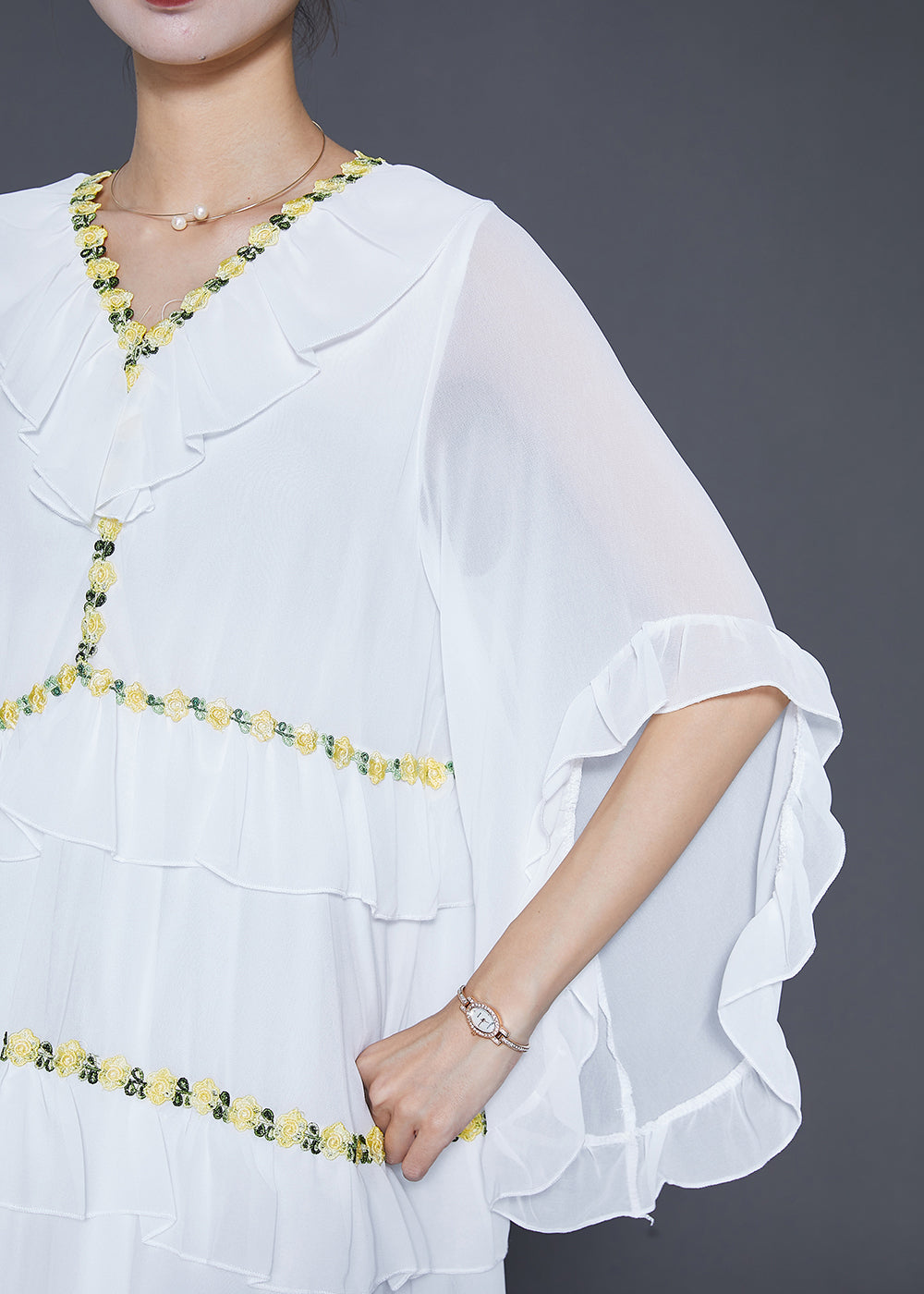 Gracefully Styled Dress for Any Occasion