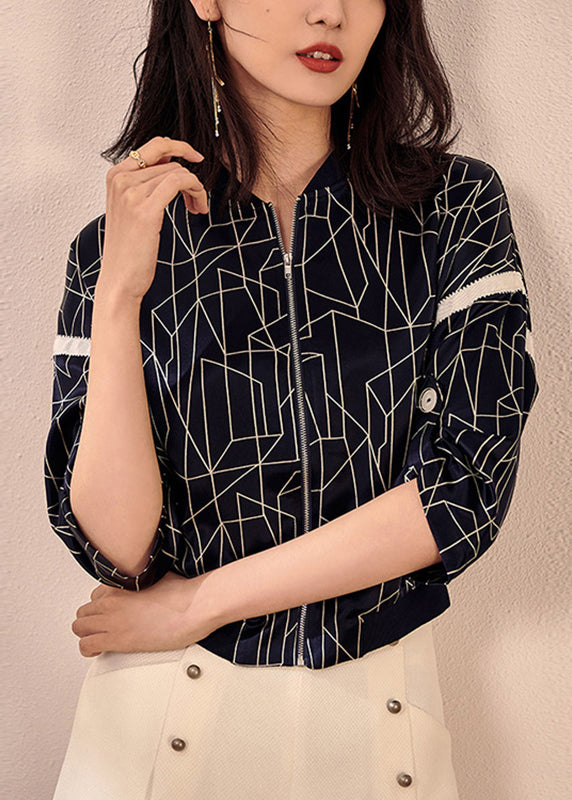 Elegantly Styled Coat for Everyday Wear
