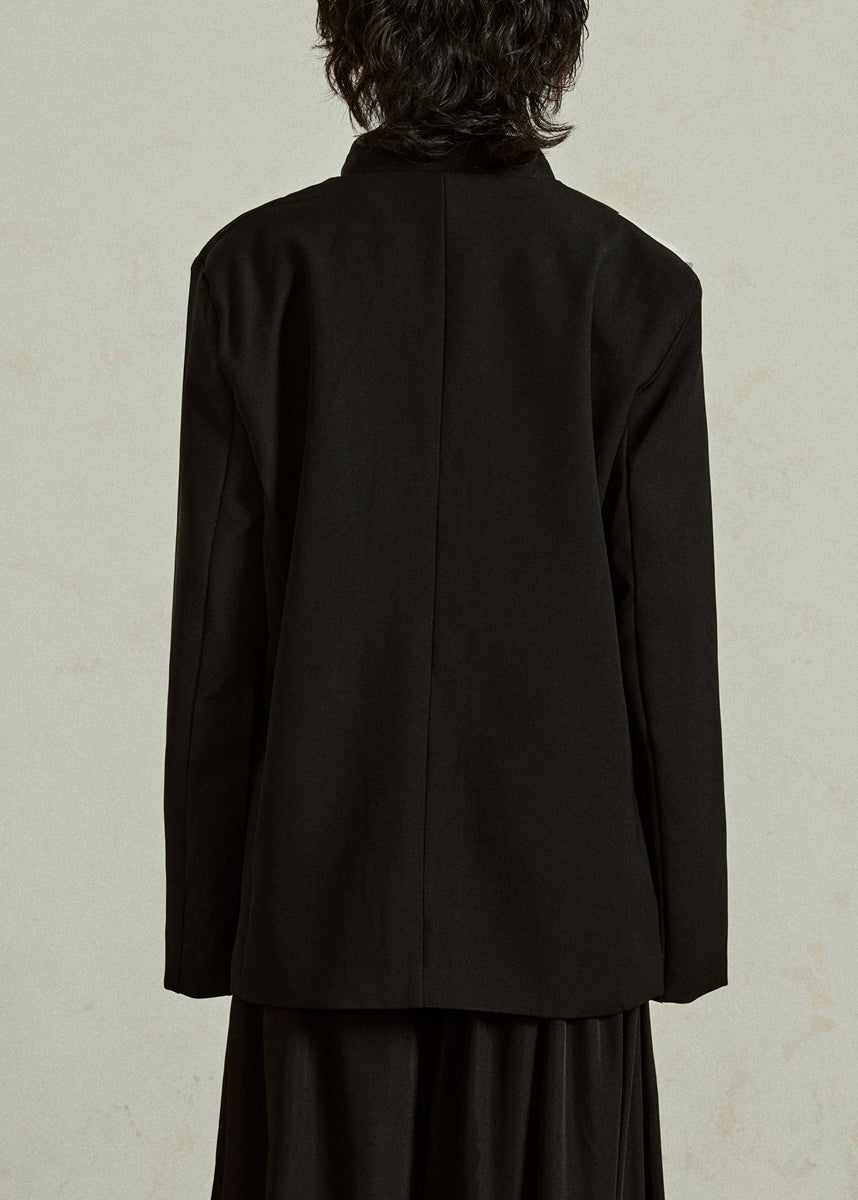 Effortlessly Elegant Coat with a Timeless Design