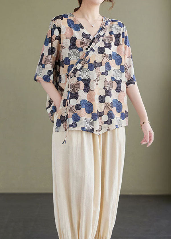 Well Tailored Top with a Graceful Silhouette
