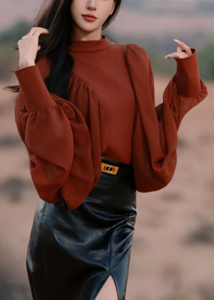 Sophisticated Blouse with a Clean Classic Look