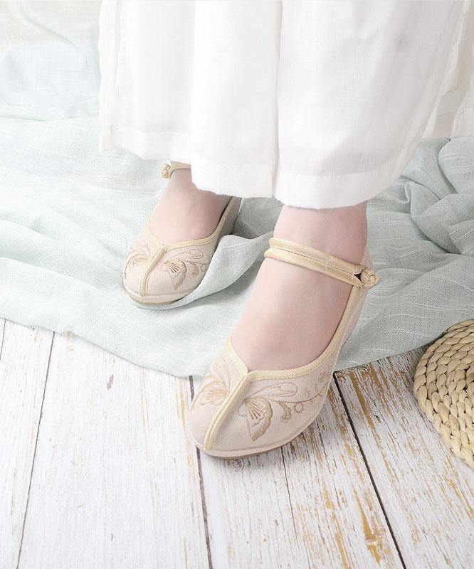 Graceful Orthopedic Heels for Modern Look
