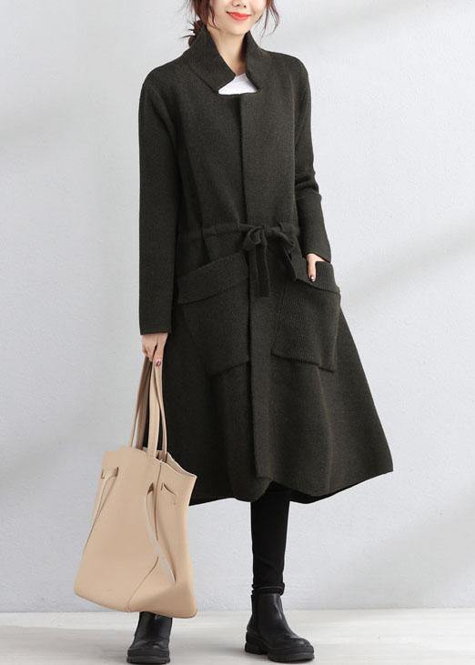 Well Tailored Coat with a Graceful Silhouette