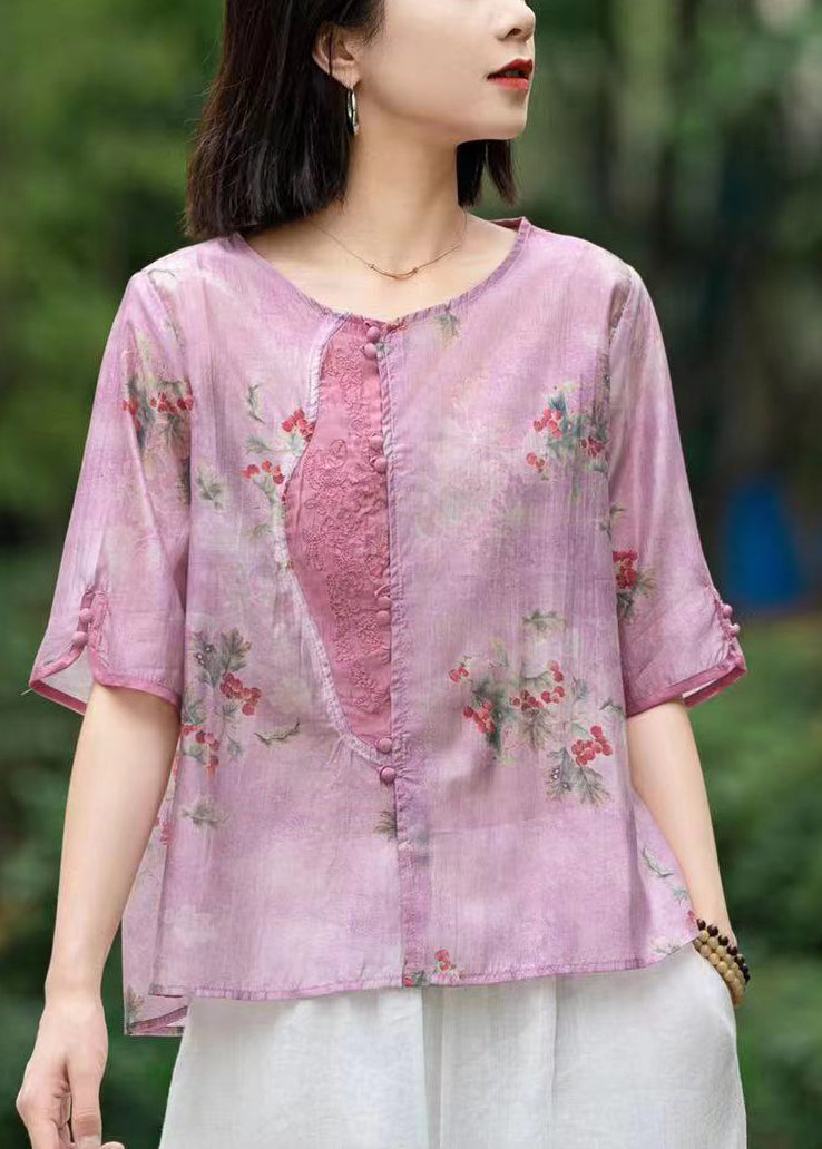 Classic Vintage Shirt with a Flattering Fit
