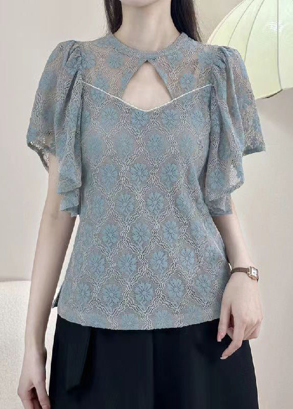 Well Tailored Blouse with a Graceful Silhouette