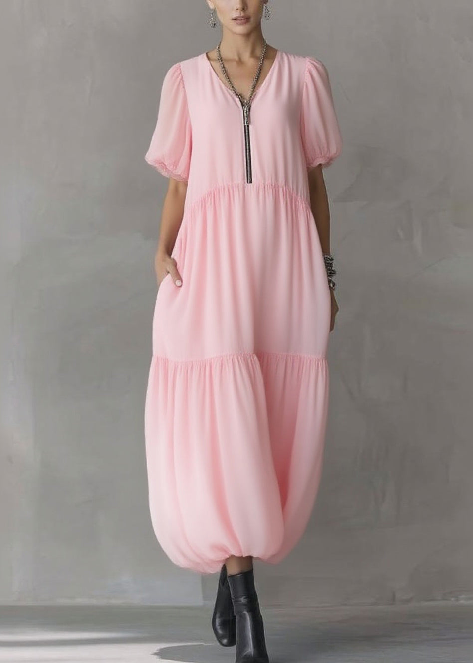 Well Tailored Dress with a Graceful Silhouette