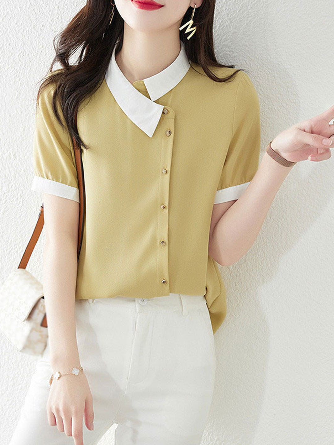 Beautifully Crafted Shirt in a Classic Style