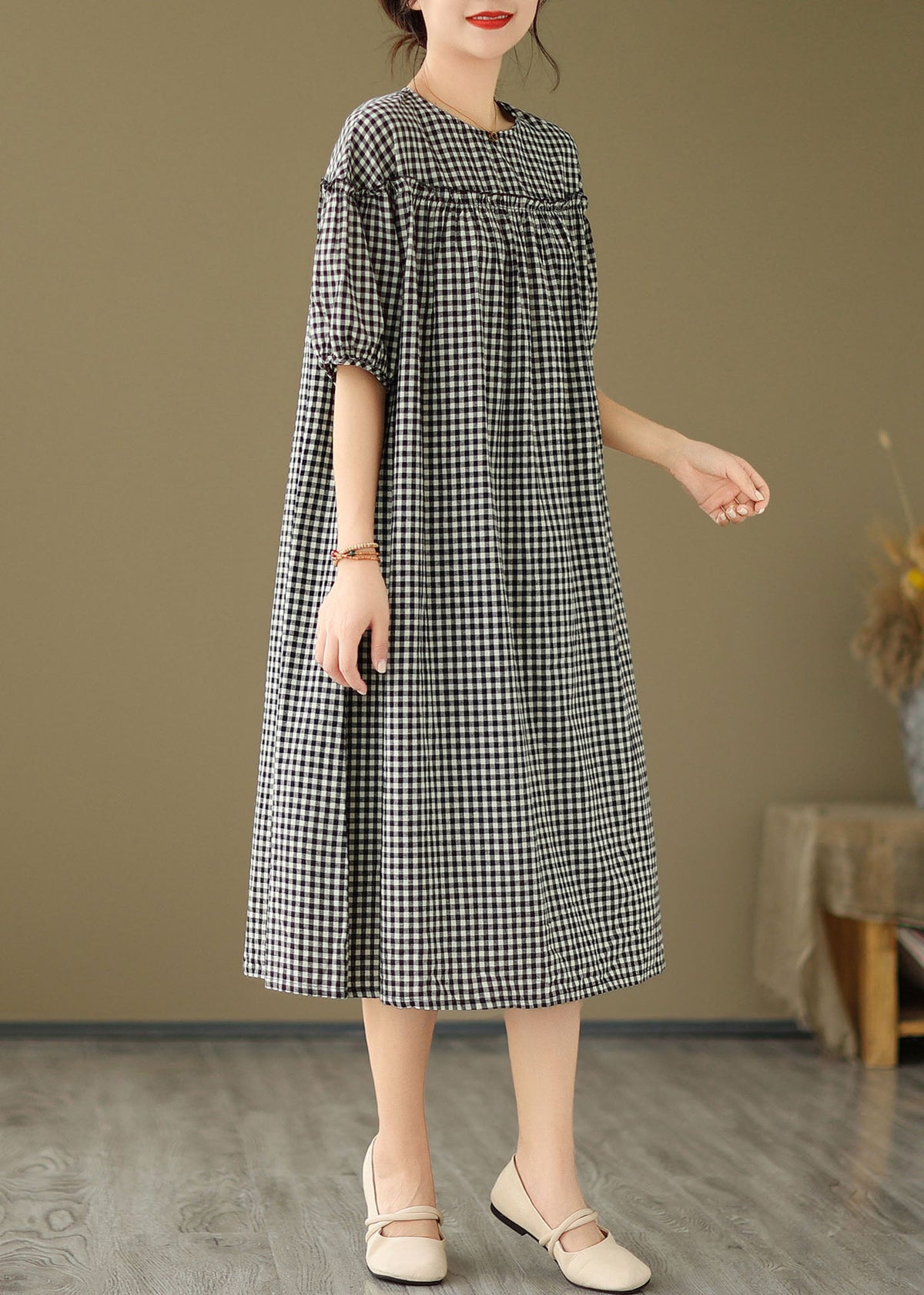 Beautifully Crafted Dress in a Classic Style