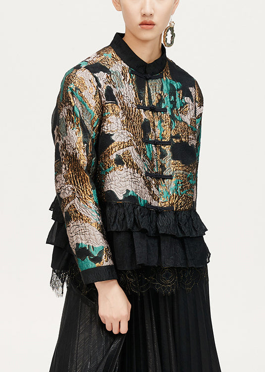 Well Tailored Coat with a Graceful Silhouette