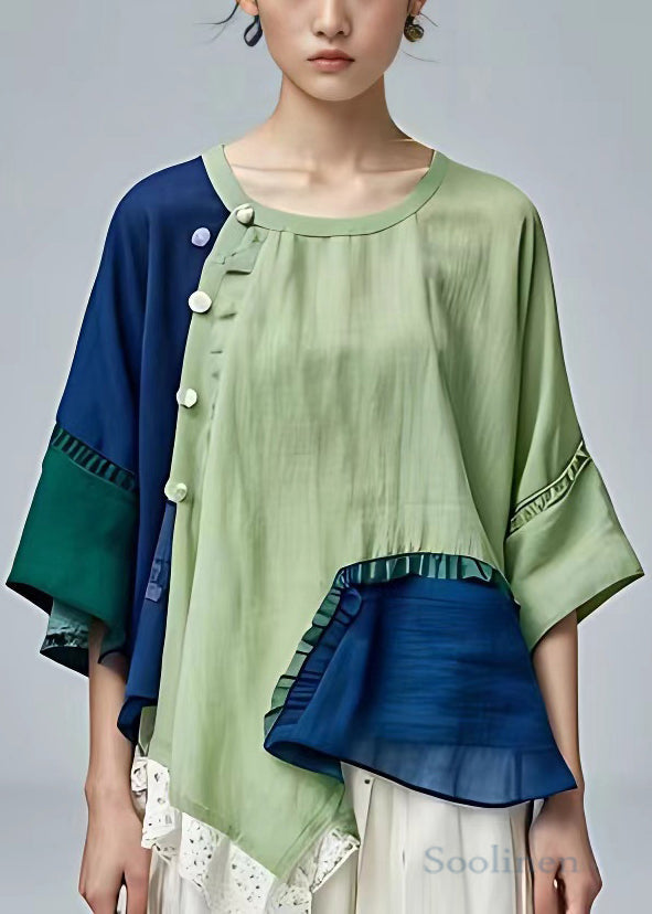 Sophisticated Blouse with a Clean Classic Look