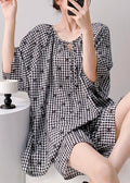 Effortlessly Elegant Top with a Timeless Design