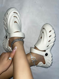 Chic Orthopedic Flats with Unique Design
