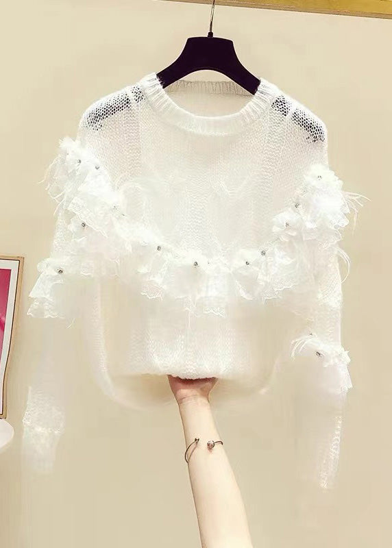 Well Tailored Sweater with a Graceful Silhouette