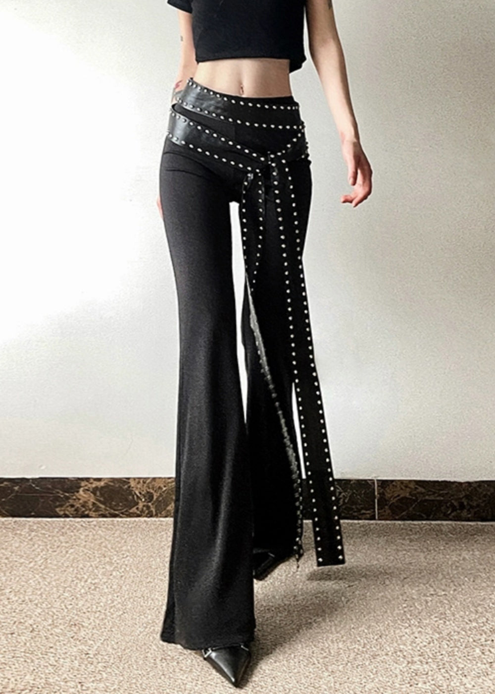 Classic Vintage Pants with a Flattering Fit