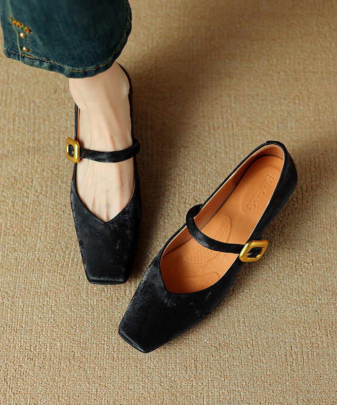 Chic Orthopedic Loafers with Unique Design