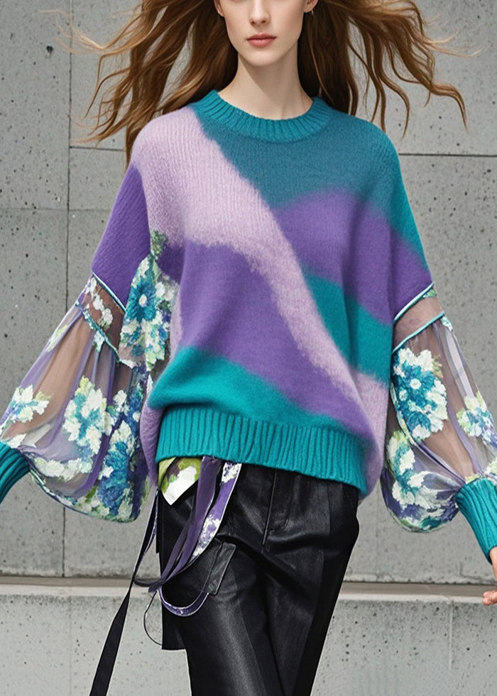 Well Tailored Sweater with a Graceful Silhouette