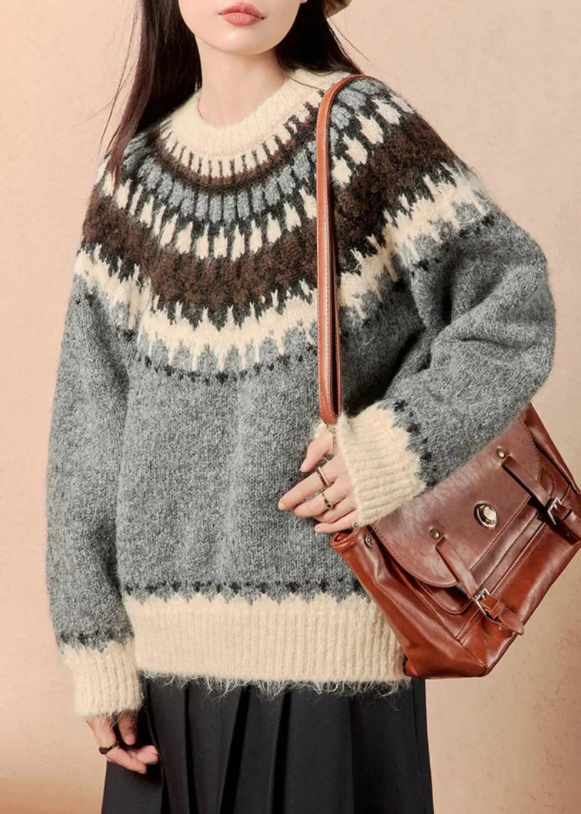 Gracefully Styled Sweater for Any Occasion