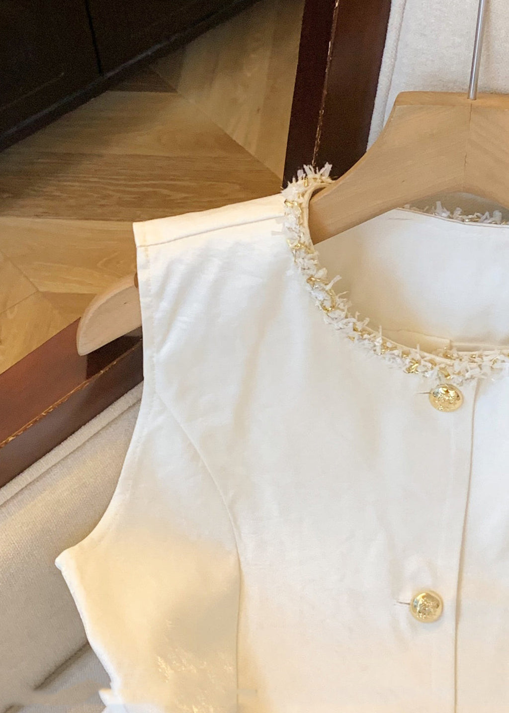 Beautifully Finished Coat in a Timeless Design