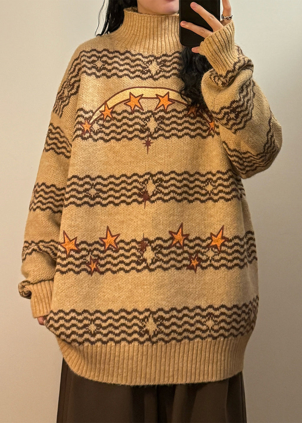 Classic Vintage Sweater with a Flattering Fit
