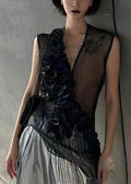 Beautifully Finished Top in a Timeless Design