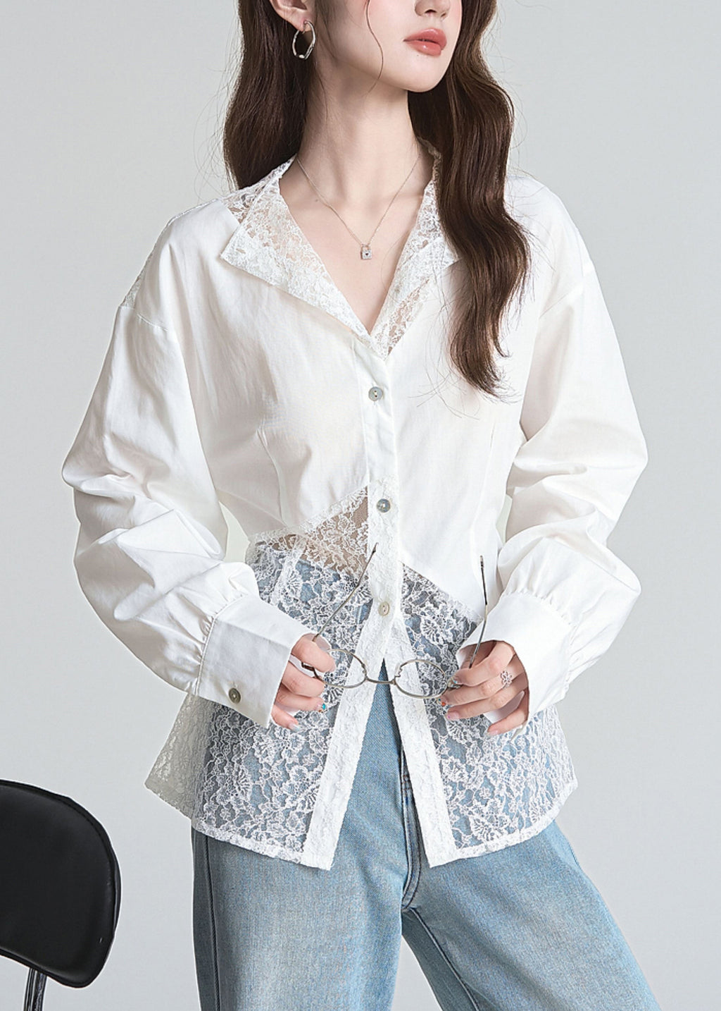 Classic Vintage Shirt with a Flattering Fit