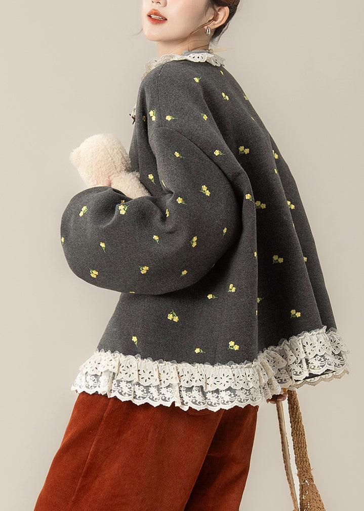 Classic Vintage Coat with a Flattering Fit